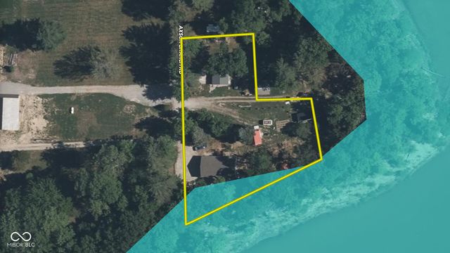 9082 Axsom Branch Road, Nashville, IN 47448