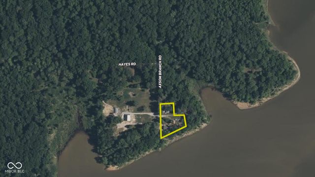 9082 Axsom Branch Road, Nashville, IN 47448
