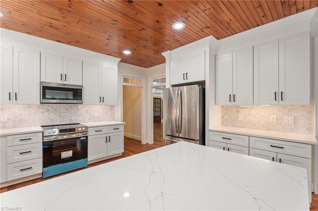 347 Friendship Circle, Winston-salem, NC 27106