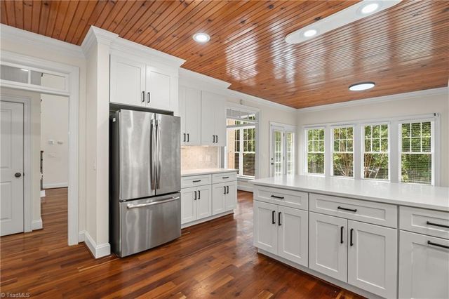 347 Friendship Circle, Winston-salem, NC 27106