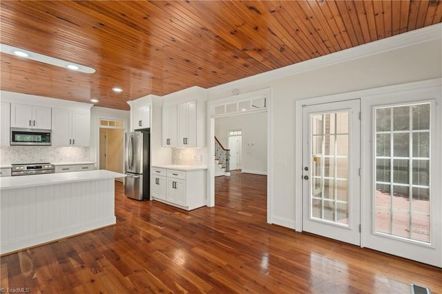 347 Friendship Circle, Winston-salem, NC 27106