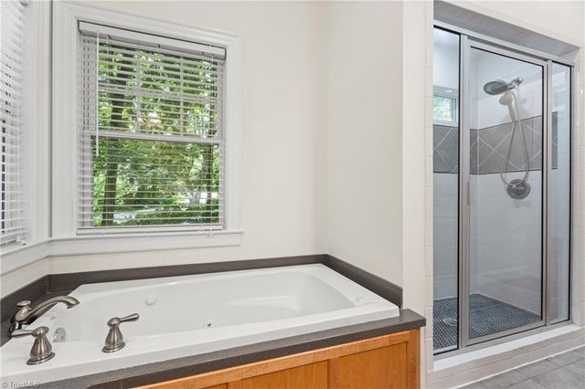 347 Friendship Circle, Winston-salem, NC 27106