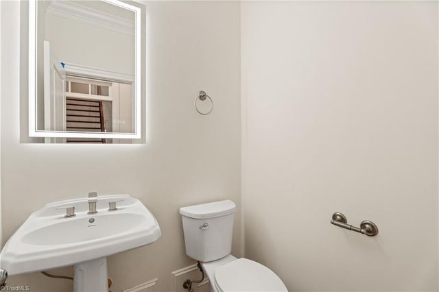 347 Friendship Circle, Winston-salem, NC 27106