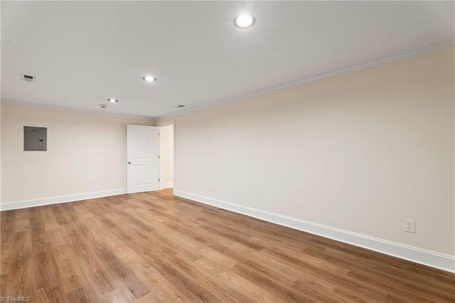 347 Friendship Circle, Winston-salem, NC 27106
