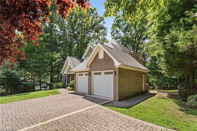 347 Friendship Circle, Winston-salem, NC 27106