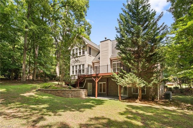 347 Friendship Circle, Winston-salem, NC 27106