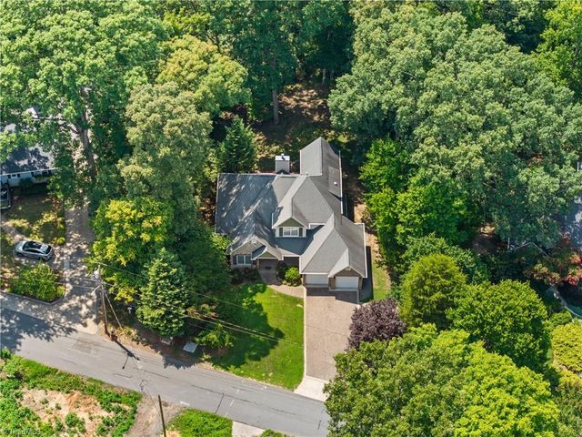 347 Friendship Circle, Winston-salem, NC 27106