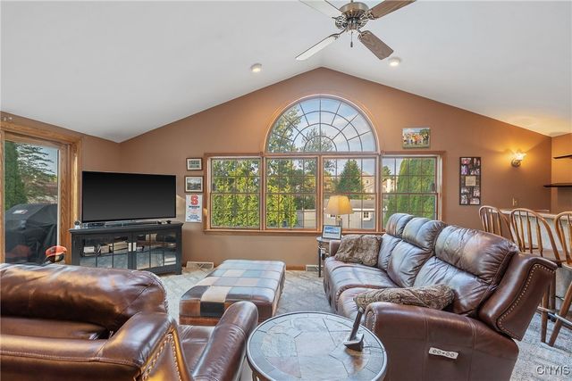 4185 Antler Lane, Clay, NY 13090