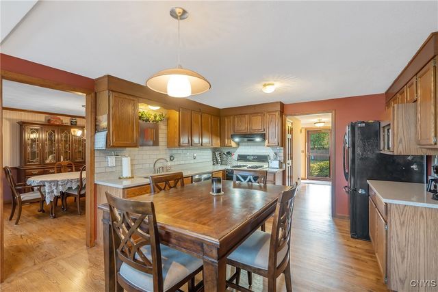4185 Antler Lane, Clay, NY 13090