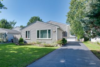 0S068 Cottonwood Drive, Wheaton, IL 60187