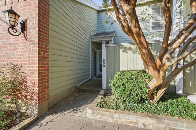 6220 Bentwood Trail 908, Dallas, TX 75252