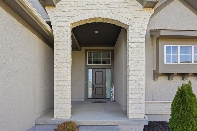 18304 Monrovia Street, Overland Park, KS 66013