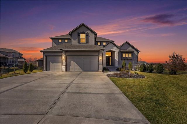 18304 Monrovia Street, Overland Park, KS 66013