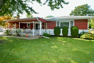 202 STERLING Street, Washington, IL 61571