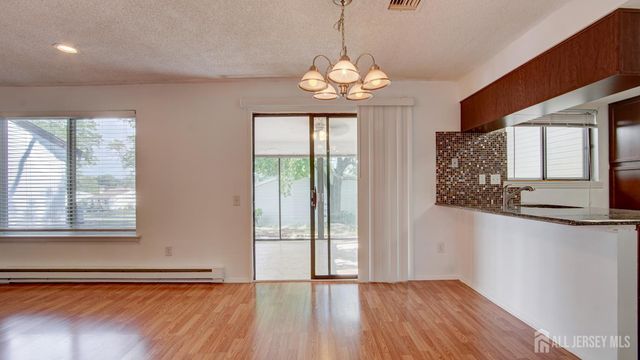94 Salix Plaza B, Monroe, NJ 08831