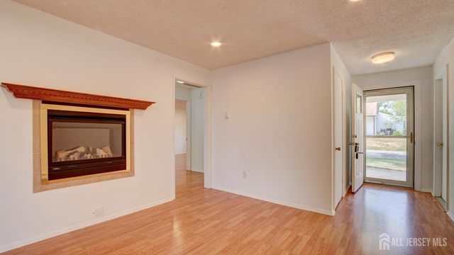 94 Salix Plaza B, Monroe, NJ 08831