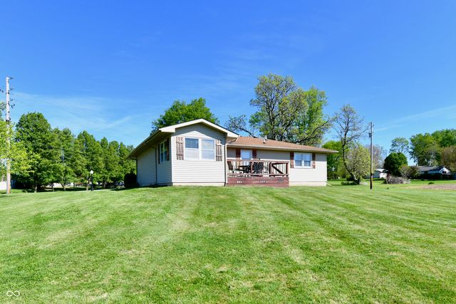 801 N 400 W, Bargersville, IN 46106