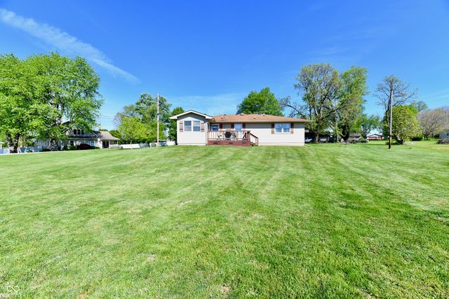 801 N 400 W, Bargersville, IN 46106