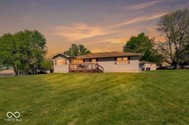 801 N 400 W, Bargersville, IN 46106