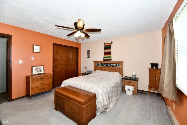 801 N 400 W, Bargersville, IN 46106