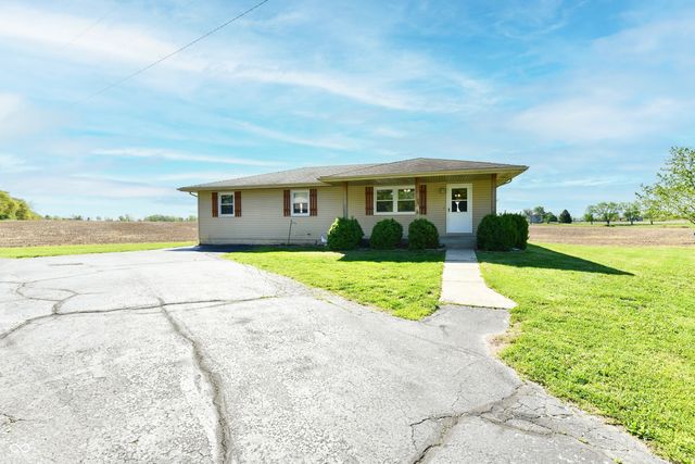 801 N 400 W, Bargersville, IN 46106