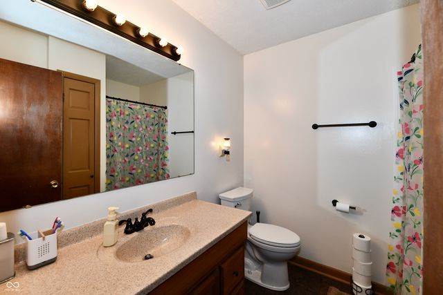 801 N 400 W, Bargersville, IN 46106