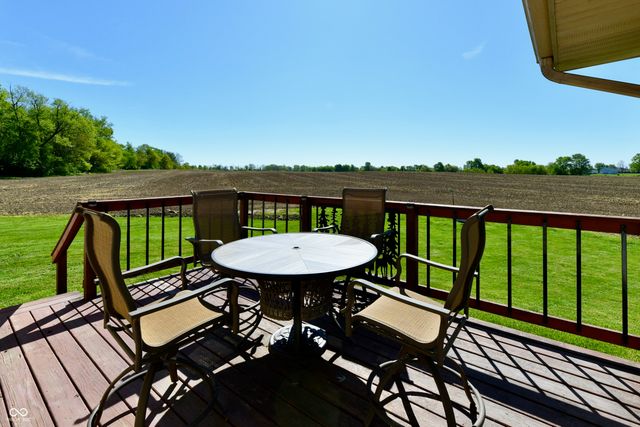 801 N 400 W, Bargersville, IN 46106