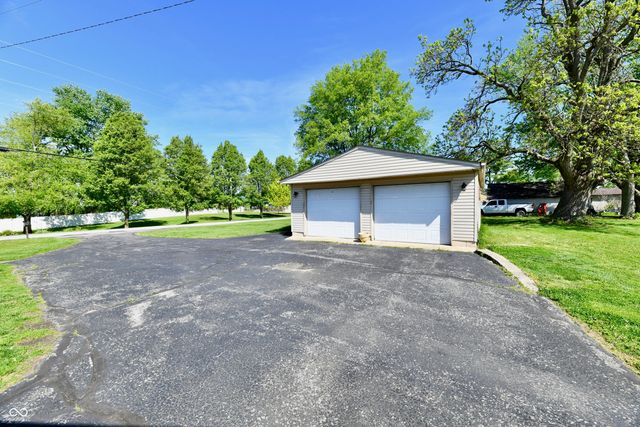 801 N 400 W, Bargersville, IN 46106