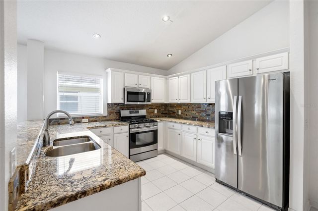 16926 HAWKRIDGE ROAD, Lithia, FL 33547