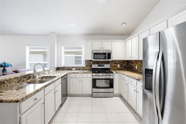 16926 HAWKRIDGE ROAD, Lithia, FL 33547