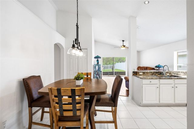 16926 HAWKRIDGE ROAD, Lithia, FL 33547