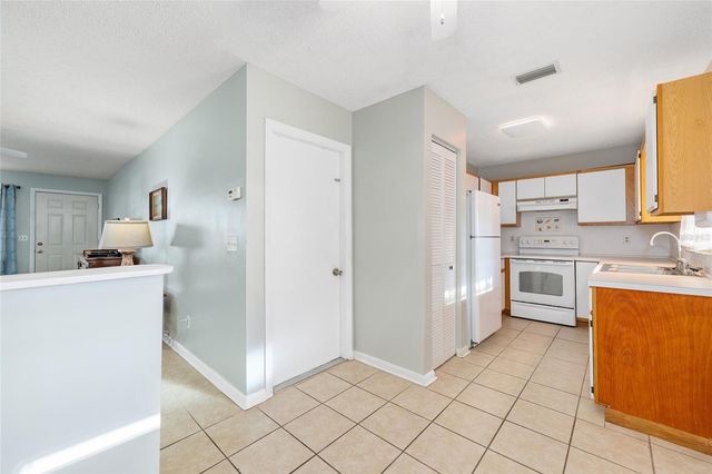 9525 SW 84TH TERRACE C, Ocala, FL 34481