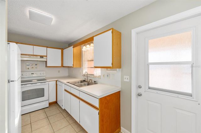 9525 SW 84TH TERRACE C, Ocala, FL 34481