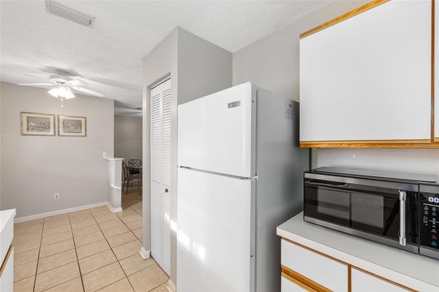 9525 SW 84TH TERRACE C, Ocala, FL 34481