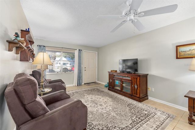 9525 SW 84TH TERRACE C, Ocala, FL 34481