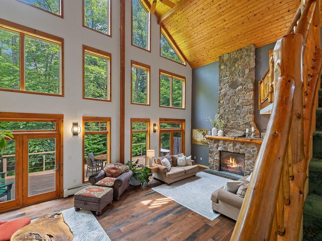 76 Saddleback Way, Lake Placid, NY 12946