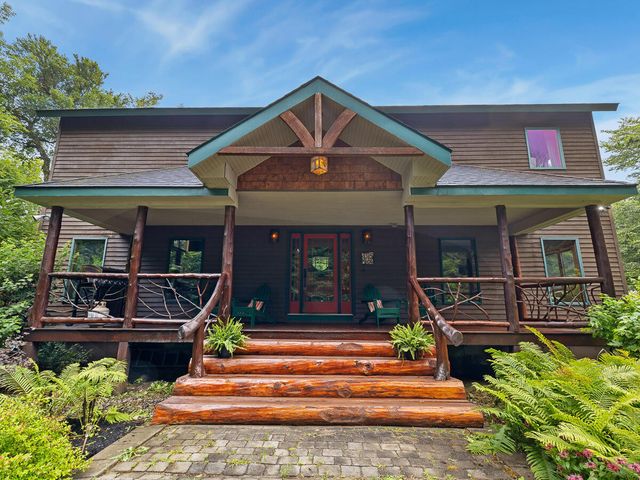 76 Saddleback Way, Lake Placid, NY 12946