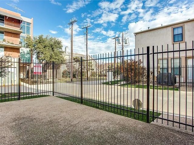 3012 Carmel Street, Dallas, TX 75204