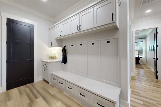 5924 Rain Meadow Drive, College Station, TX 77845