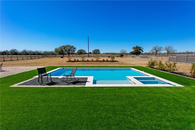 5924 Rain Meadow Drive, College Station, TX 77845