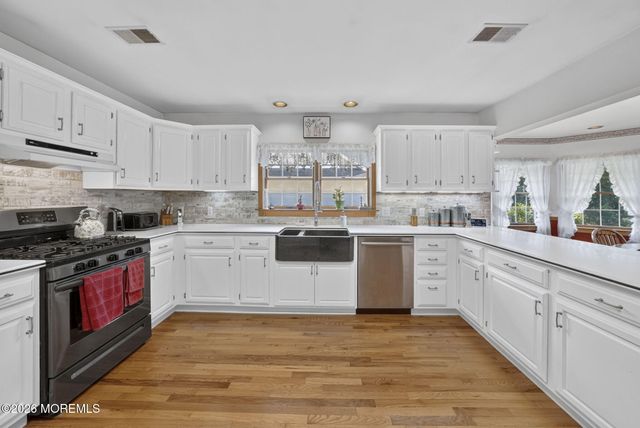 244 Stonehill Road, Freehold, NJ 07728