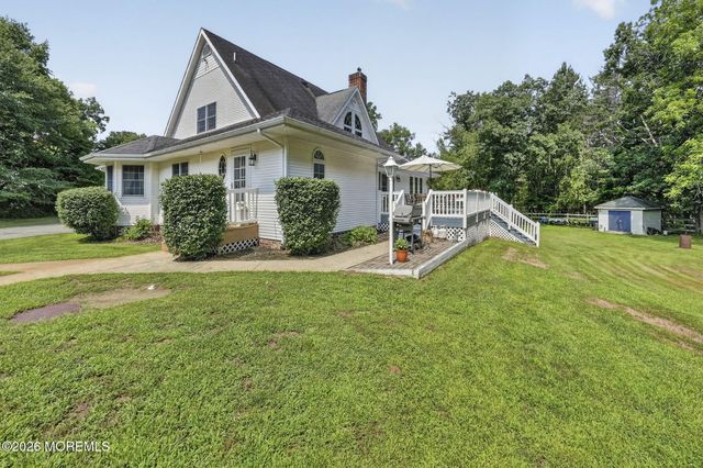 244 Stonehill Road, Freehold, NJ 07728