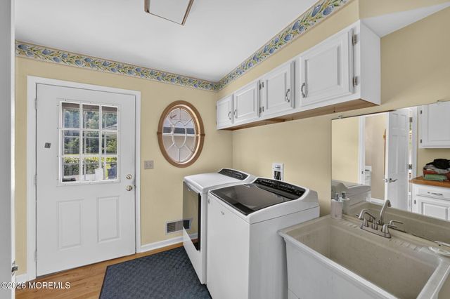 244 Stonehill Road, Freehold, NJ 07728