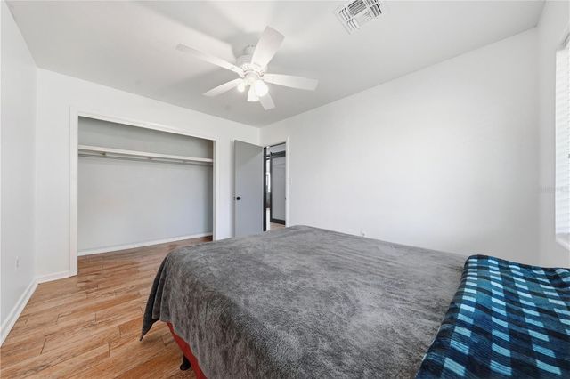 1612 ORANGE AVENUE, Tavares, FL 32778