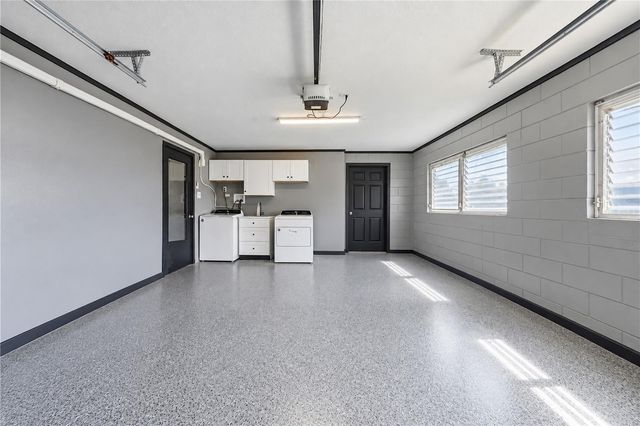 1612 ORANGE AVENUE, Tavares, FL 32778