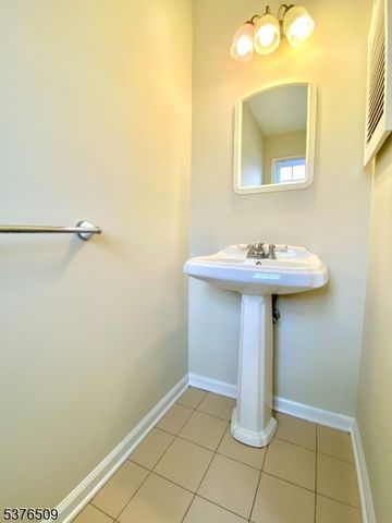 232 Harvard Dr, Independence Twp., NJ 07840