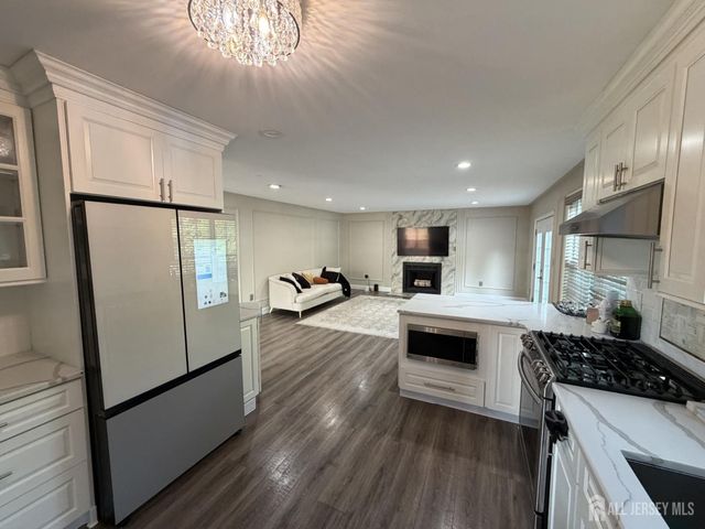 56 Oakland Road, Old Bridge, NJ 08857
