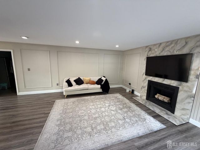 56 Oakland Road, Old Bridge, NJ 08857