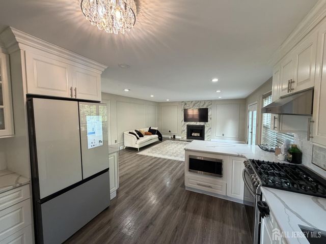 56 Oakland Road, Old Bridge, NJ 08857