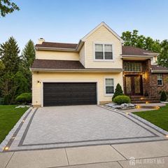 56 Oakland Road, Old Bridge, NJ 08857
